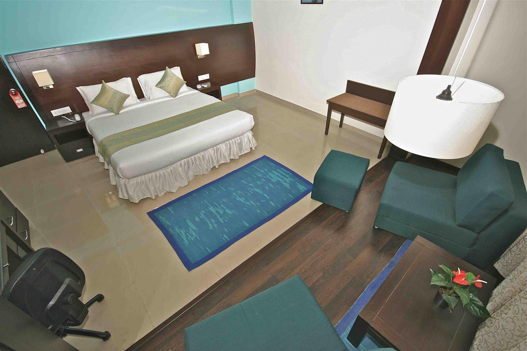 Treebo Trend Sterling Suites Inn Bangalore Exterior photo