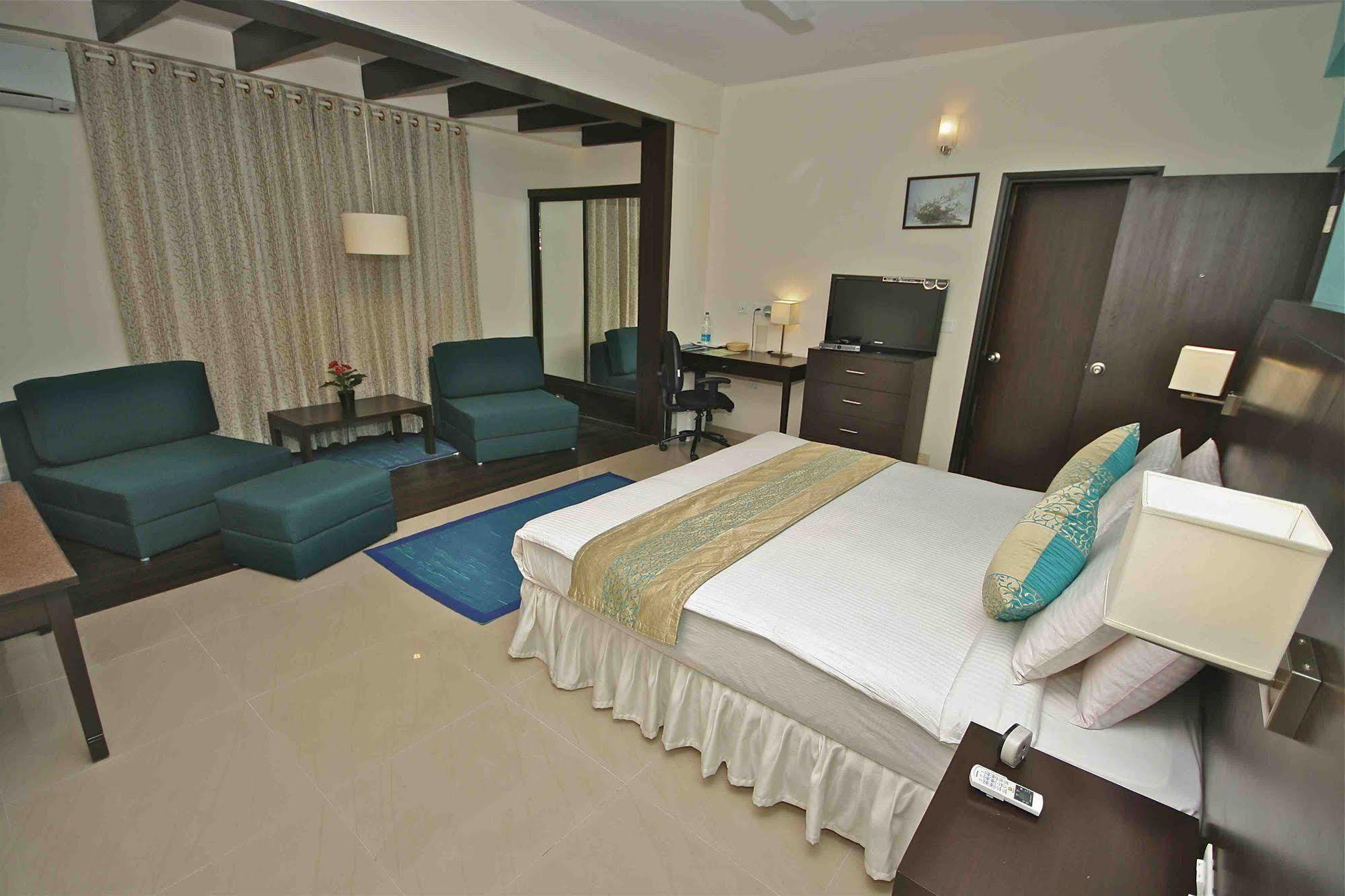 Treebo Trend Sterling Suites Inn Bangalore Exterior photo